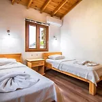 Villa Havuzu Korunakli Jakuzili *